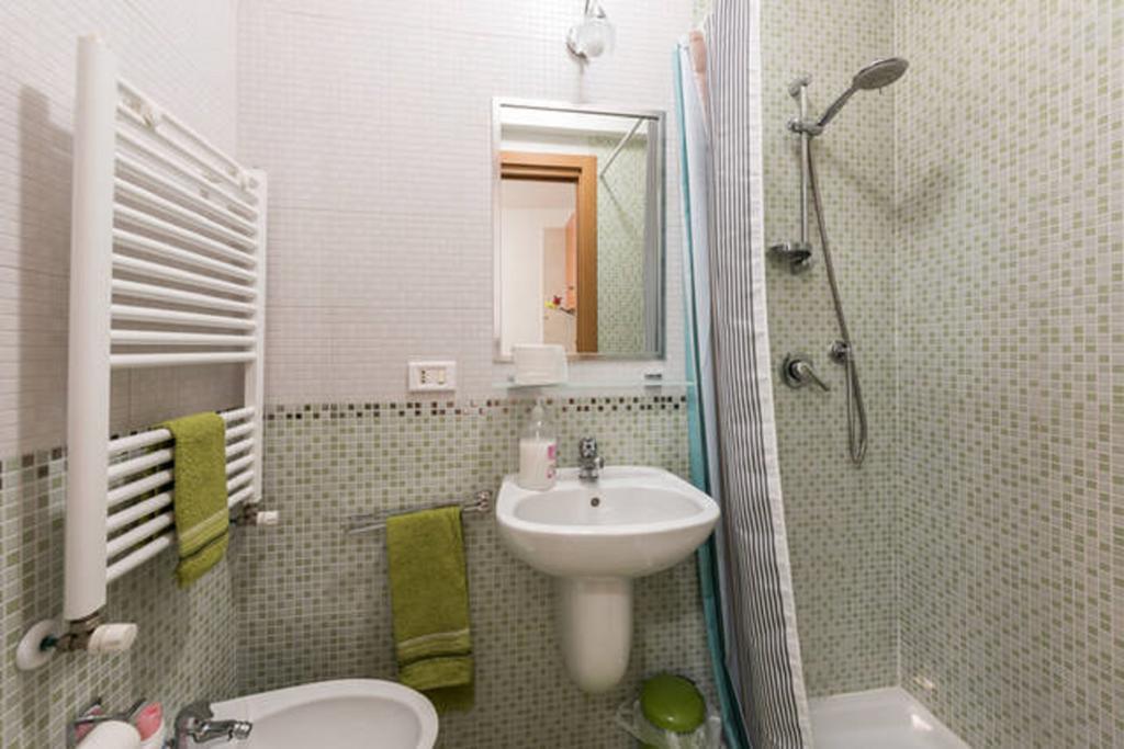 Al Cortile Apartment Bari Exterior photo