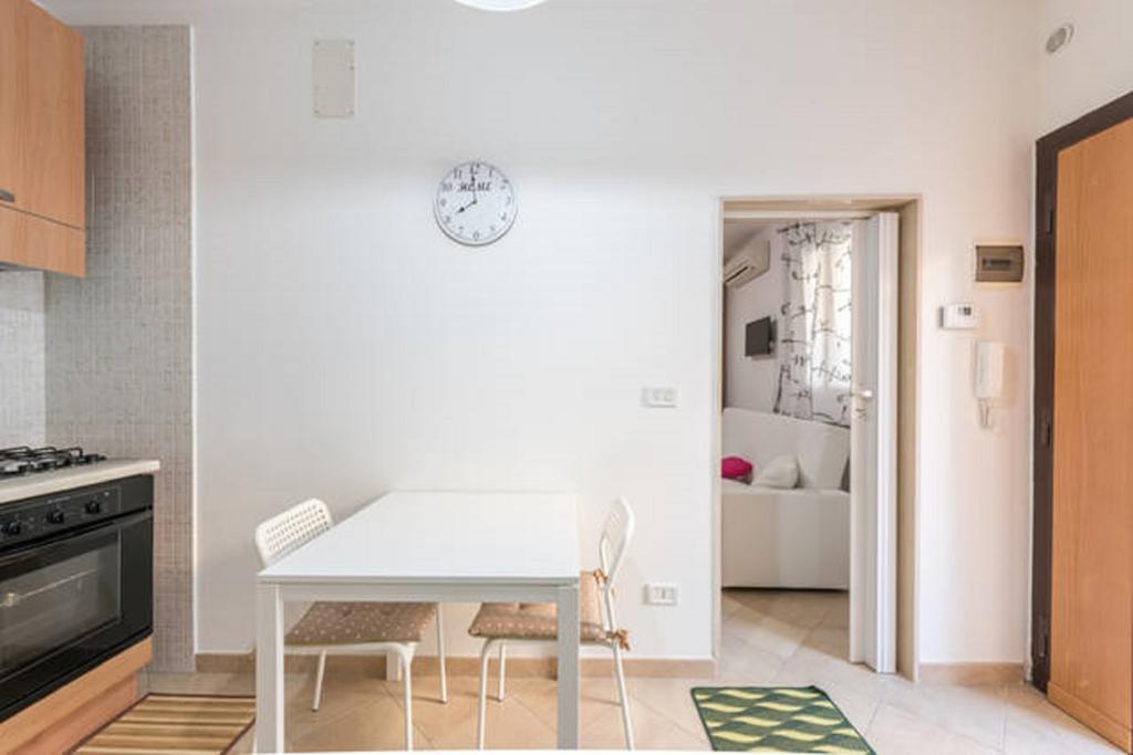 Al Cortile Apartment Bari Exterior photo